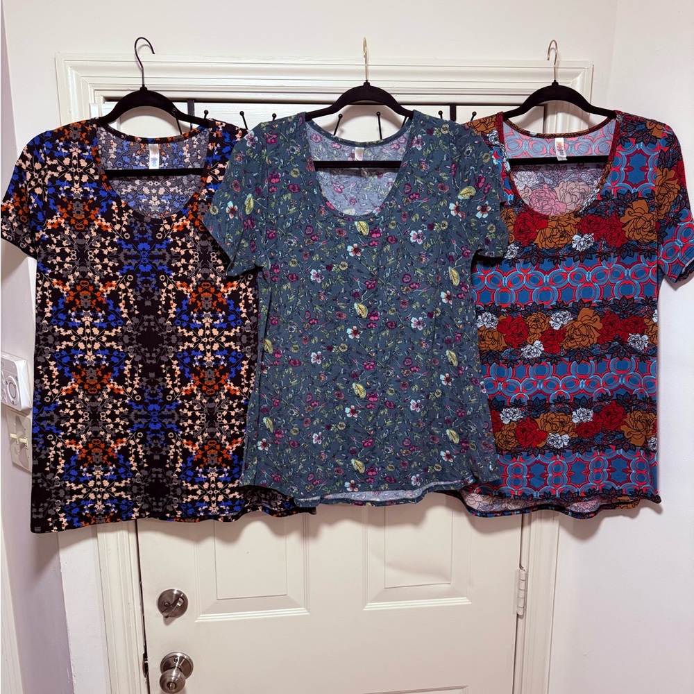 LuLaRoe Short Sleeve Tops - Multicolor Patterns